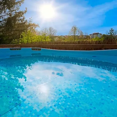 Weinquartier Kalter Huegel 70 Qm Garten Lagerfeuer Pool Terrasse Parkplatz *