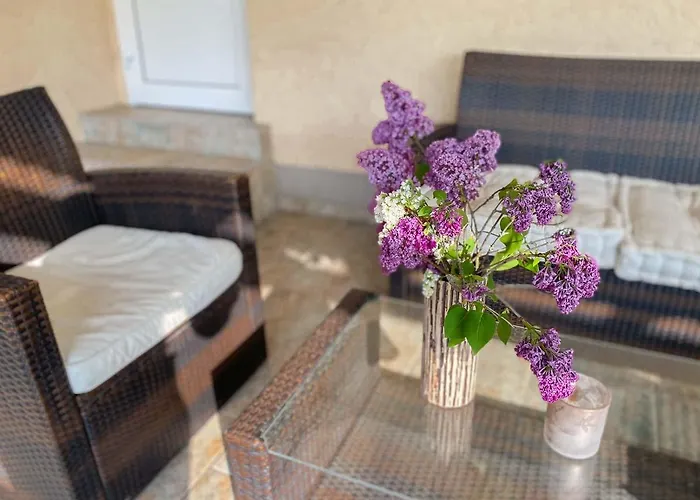 度假居 Weinquartier Kalter Huegel 70 Qm Garten Lagerfeuer Pool Terrasse Parkplatz 萨勒河畔瑙姆堡